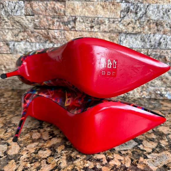 Christian Louboutin So Kate Booty Disco Pointed Toe Bootie - Picture 7 of 9